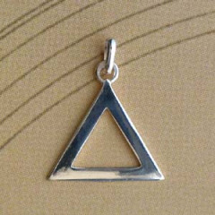 Triangle Argent PLAT EVIDE 20MM 107               