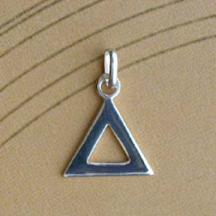 Triangle Argent PLAT EVIDE 15MM 110               